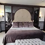 Saray Hotel