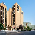 Ξενοδοχείο Saray 4*