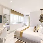 Ξενοδοχείο Saray