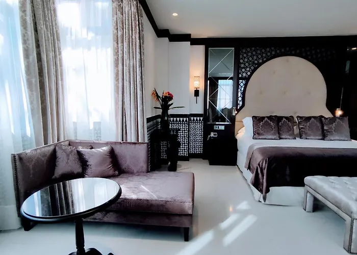 Saray Hotel